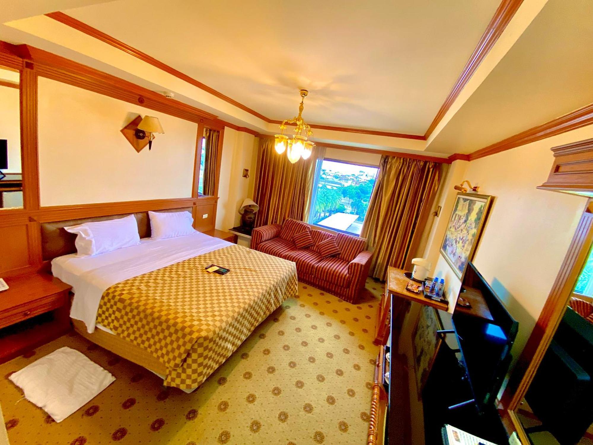 Taksilahotel Maha Sarakham Εξωτερικό φωτογραφία