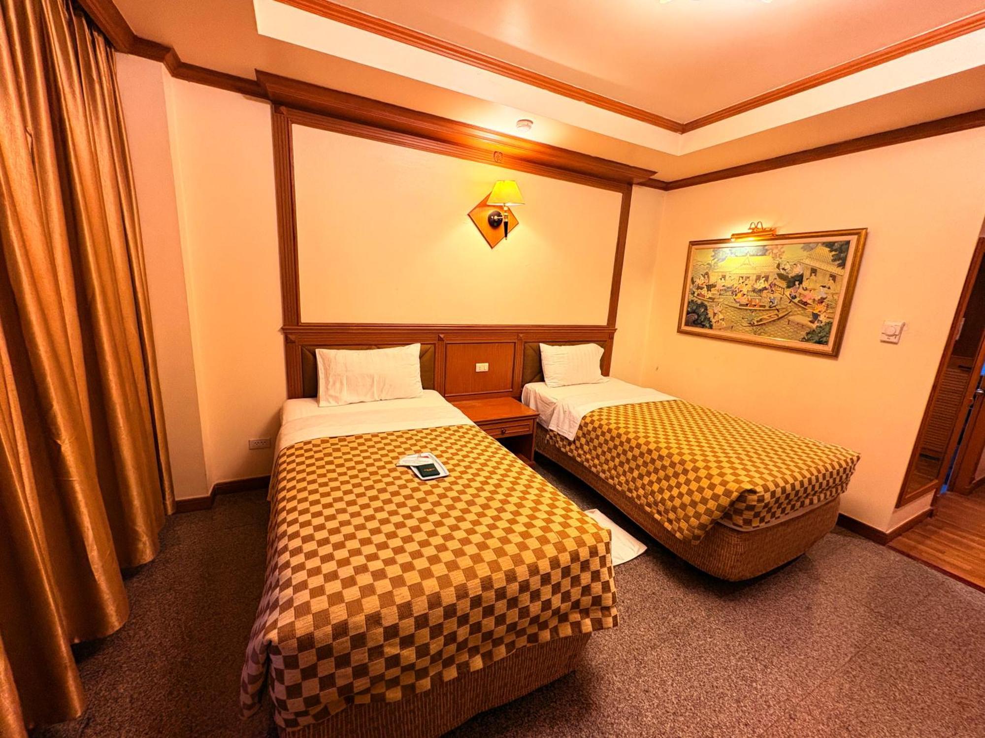 Taksilahotel Maha Sarakham Εξωτερικό φωτογραφία