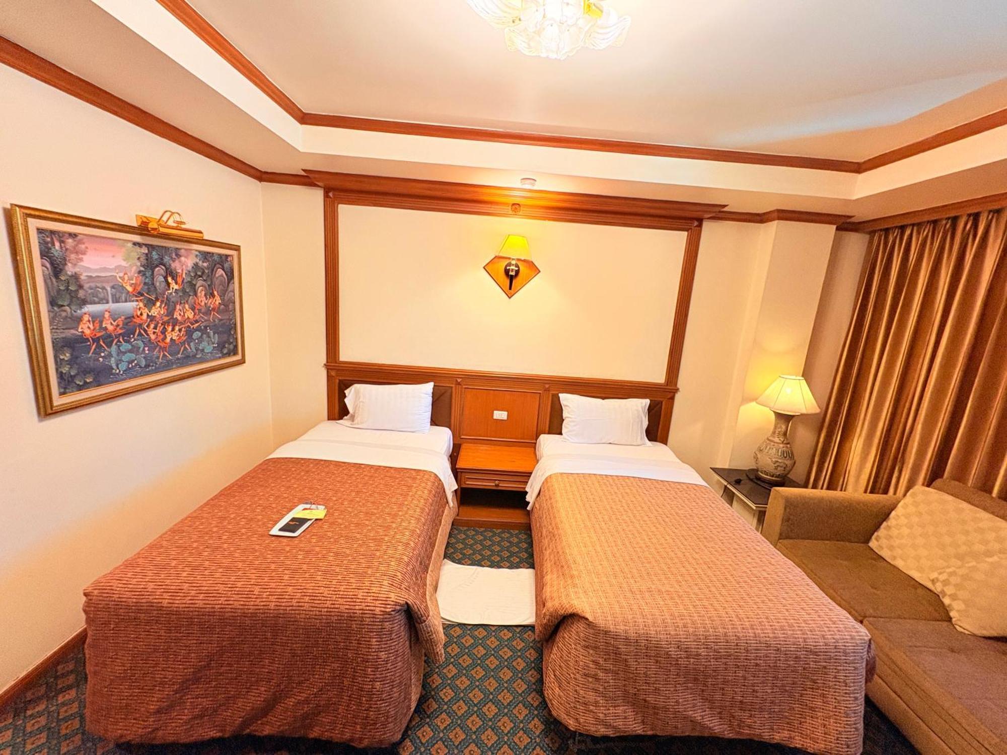 Taksilahotel Maha Sarakham Εξωτερικό φωτογραφία