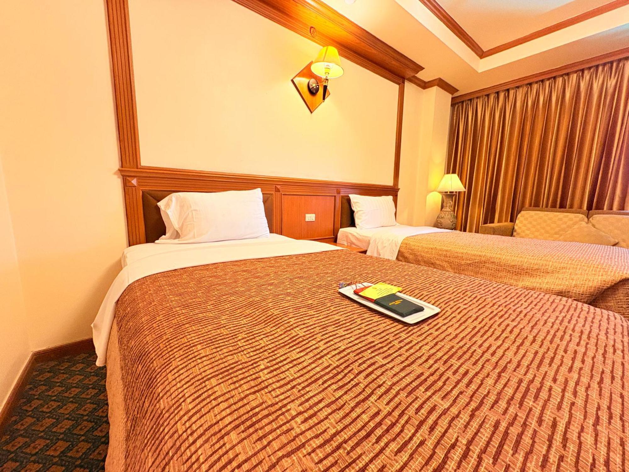 Taksilahotel Maha Sarakham Εξωτερικό φωτογραφία