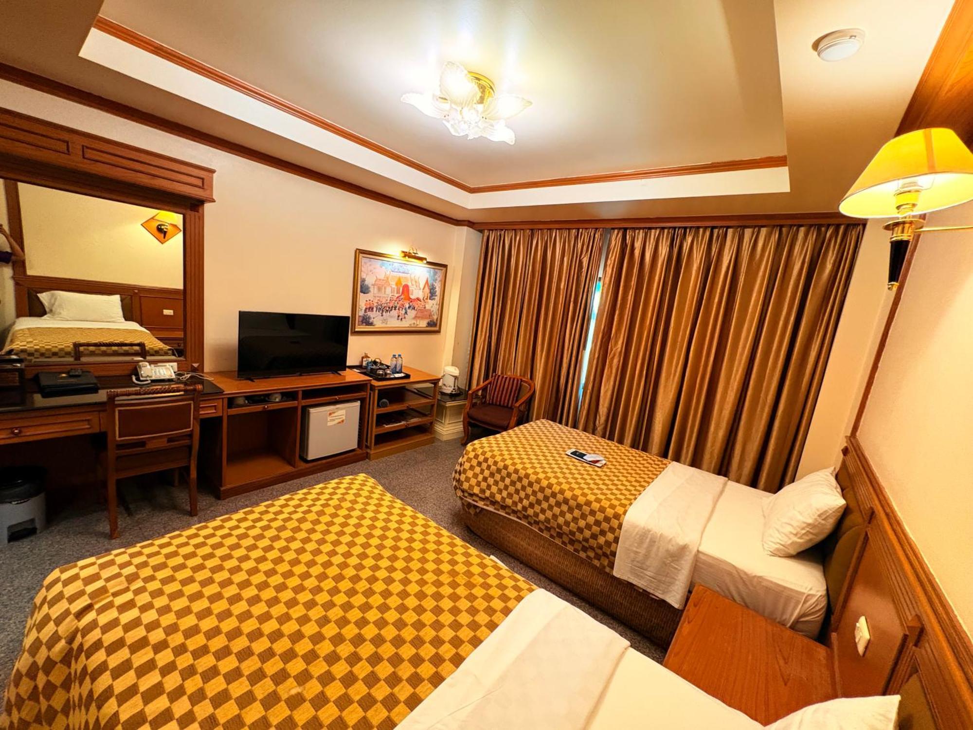 Taksilahotel Maha Sarakham Εξωτερικό φωτογραφία